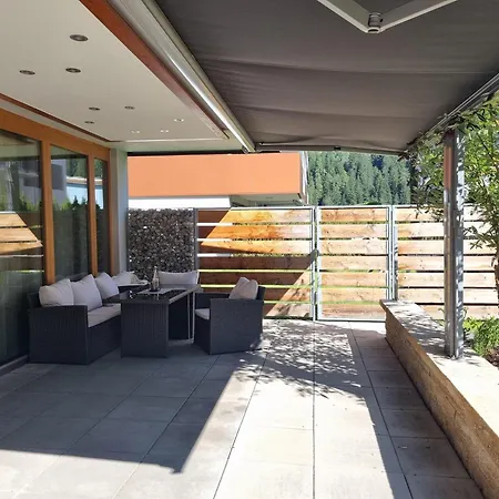 Alpine Hideaway Appartement *