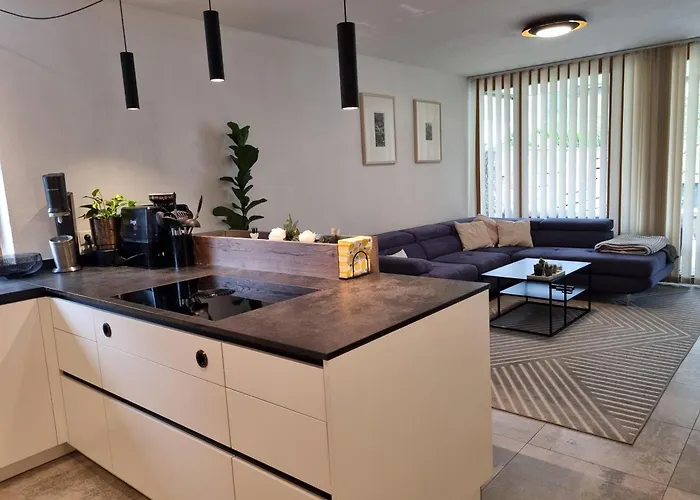 Alpine Hideaway Appartamento *